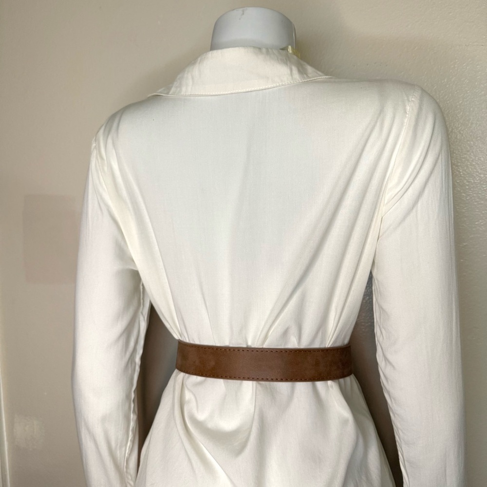 Tan faux leather old silver tone western buckle belt - Picture 5 of 8